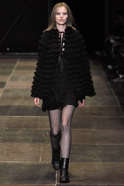 Look 26